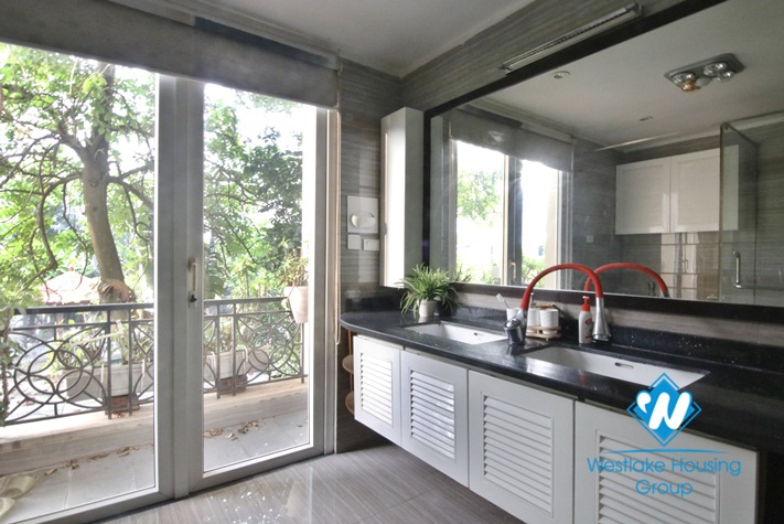 Fully furnished pool villa to rent in Vinhomes Riverside Hanoi